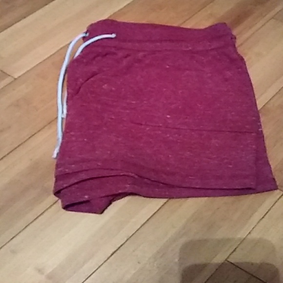 Shorts - Picture 3 of 3